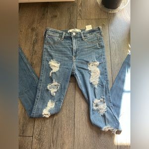 Women’s Hollister jeans
